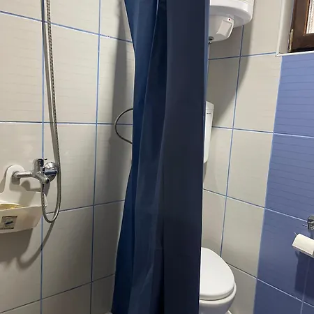 Lodge Sumor Sume - Tara 1 *